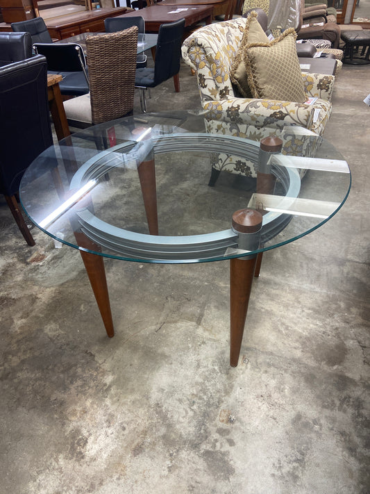 192572/TABLE/DINING/GLASS